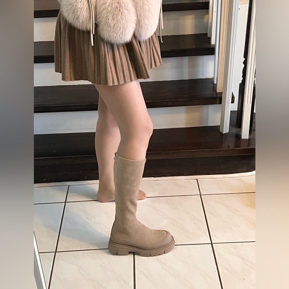 Women's Tan Knee-High Boots